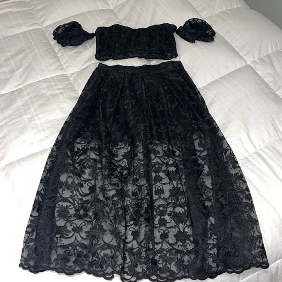 One of Kind SI Style Dot Com lace overlay skirt w/top - Picture 3 of 8